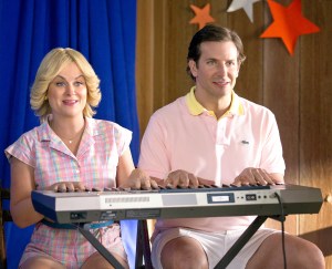 1432311996_amy-poehler-bradley-cooper-zoom