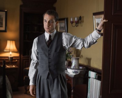outlander-season-2-tobias-menzies